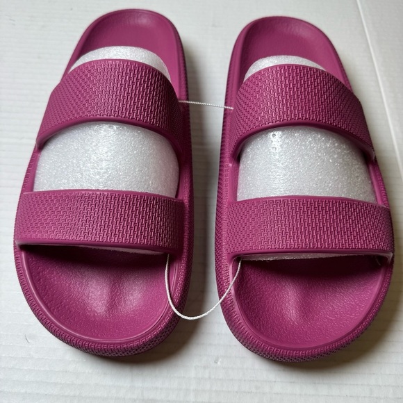 Victoria’s Secret Double Strap Pillow Slides - Picture 3 of 7